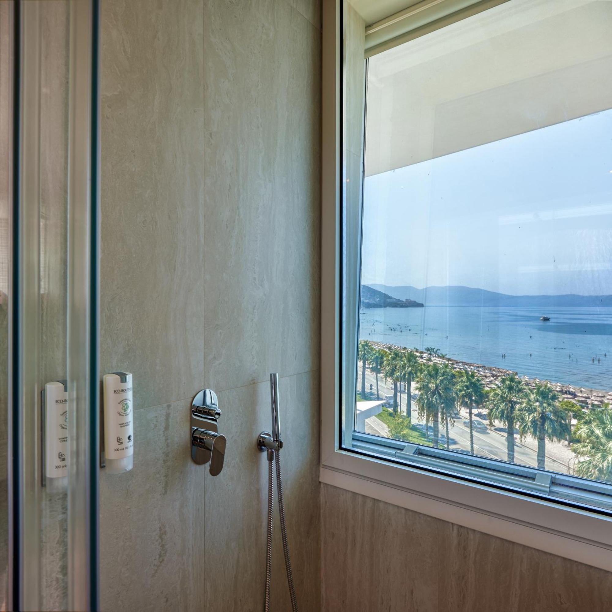 Valis Luxury Hotel Vlorë Quarto foto